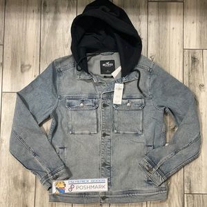 NWT Hollister Graphic Hooded Denim Jacket